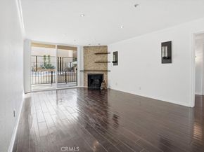 7320 Hawthorn Avenue 108, Los Angeles CA 90046