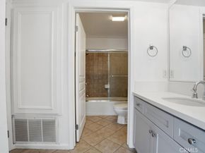 7320 Hawthorn Avenue 108, Los Angeles CA 90046