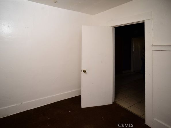 142 W 58th, Los Angeles CA 90037