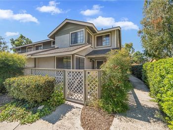 8844 Knollwood