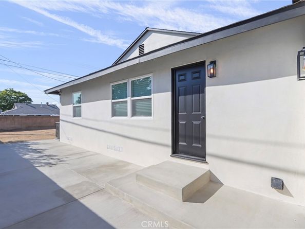 1118 E Elgenia, West Covina CA 91790