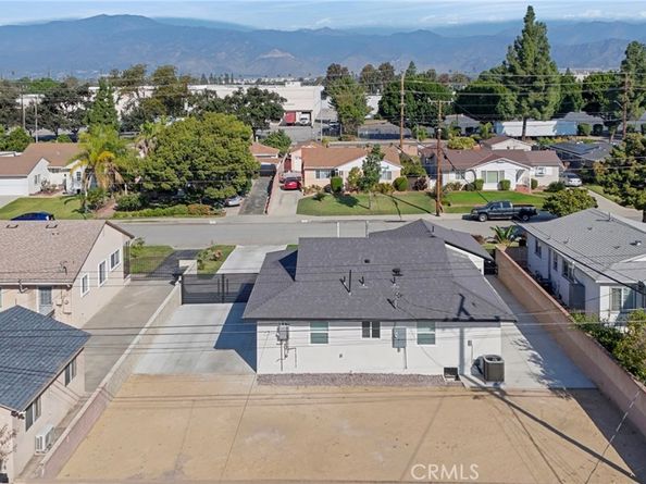 1118 E Elgenia, West Covina CA 91790