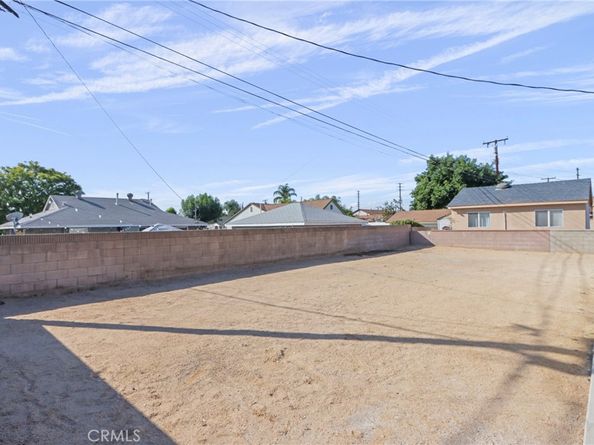 1118 E Elgenia, West Covina CA 91790