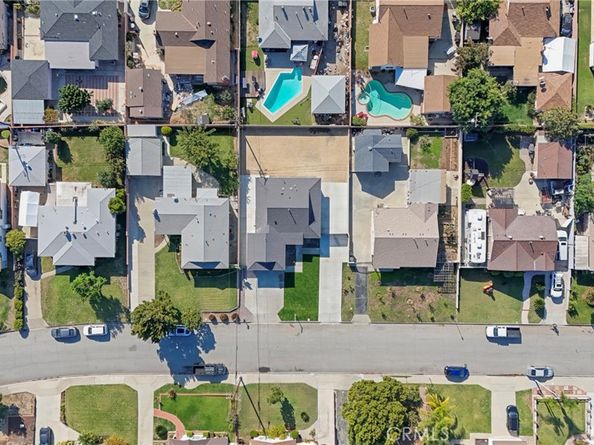 1118 E Elgenia, West Covina CA 91790