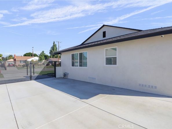 1118 E Elgenia, West Covina CA 91790