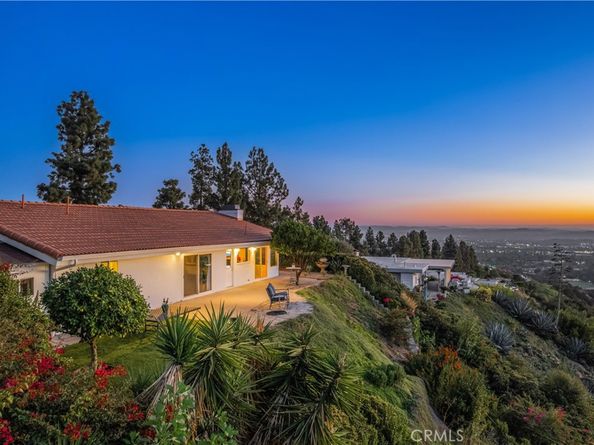 2817 N Mountain, Claremont CA 91711