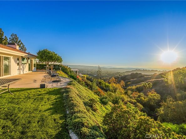 2817 N Mountain, Claremont CA 91711