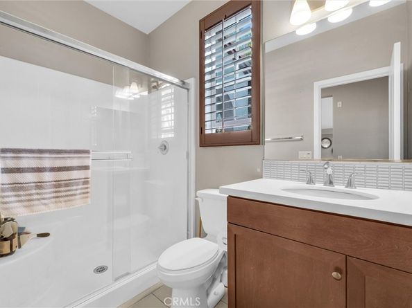 870 E Mountain D, Azusa CA 91702