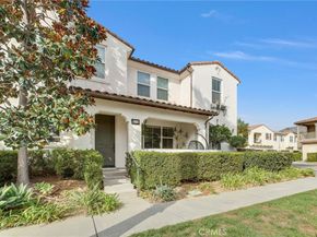 870 E Mountain D, Azusa CA 91702