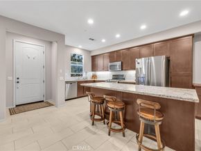 870 E Mountain D, Azusa CA 91702