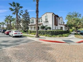 870 E Mountain D, Azusa CA 91702