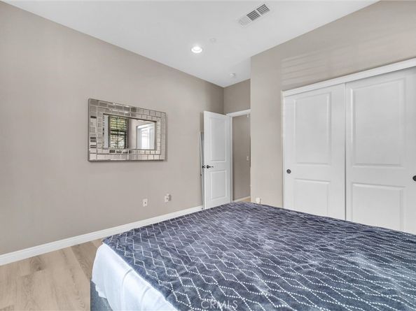 870 E Mountain D, Azusa CA 91702