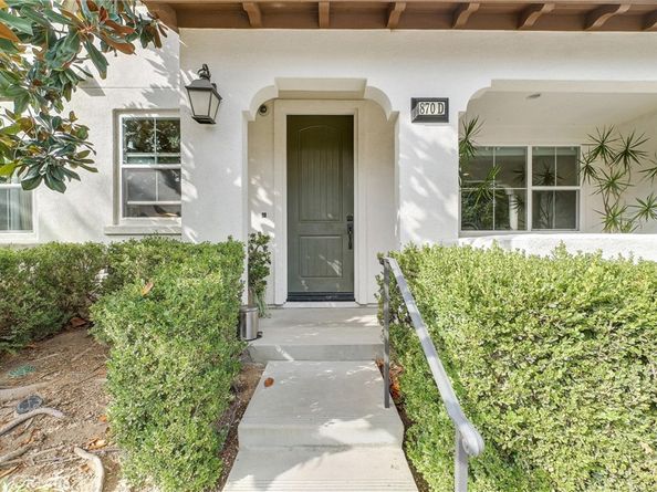 870 E Mountain D, Azusa CA 91702