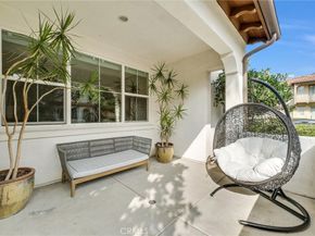 870 E Mountain D, Azusa CA 91702