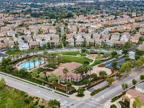 870 E Mountain D, Azusa CA 91702