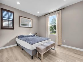 870 E Mountain D, Azusa CA 91702