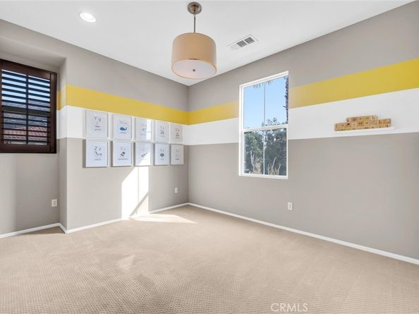 870 E Mountain D, Azusa CA 91702