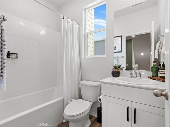 1752 Cayton Loop, West Covina CA 91790