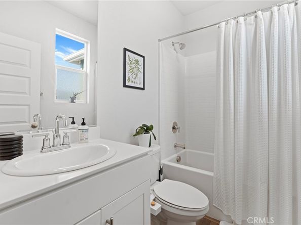 1752 Cayton Loop, West Covina CA 91790