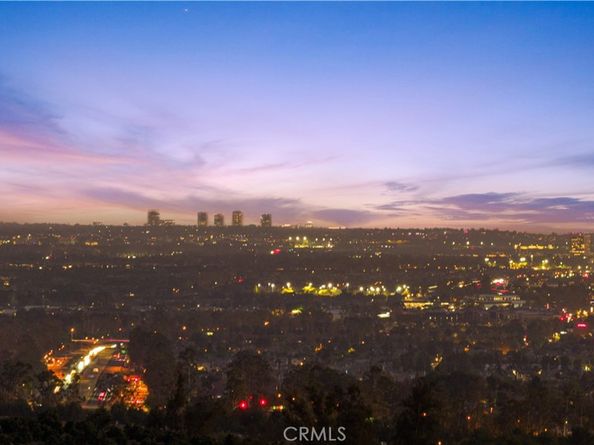 212 Clear Falls, Irvine CA 92602