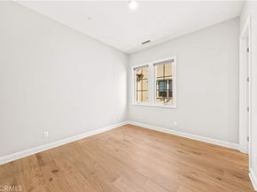 212 Clear Falls, Irvine CA 92602