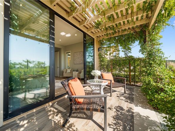 212 Clear Falls, Irvine CA 92602