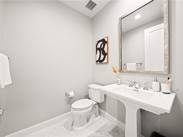 212 Clear Falls, Irvine CA 92602