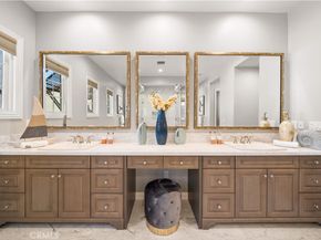 212 Clear Falls, Irvine CA 92602