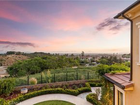 212 Clear Falls, Irvine CA 92602
