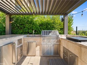 212 Clear Falls, Irvine CA 92602