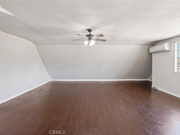 1211 E Leigh Court, Long Beach CA 90806