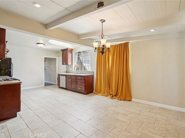 1211 E Leigh Court, Long Beach CA 90806