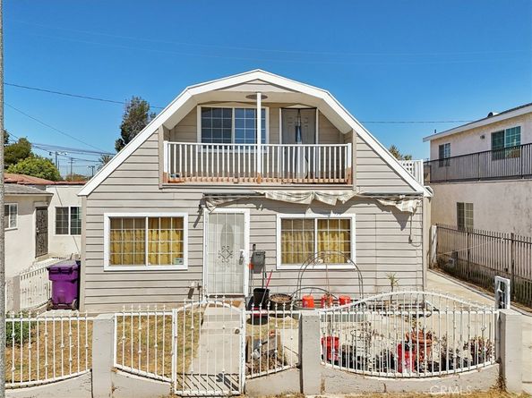 1211 E Leigh Court, Long Beach CA 90806