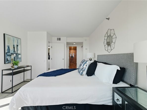 525 E Seaside 1804, Long Beach CA 90802