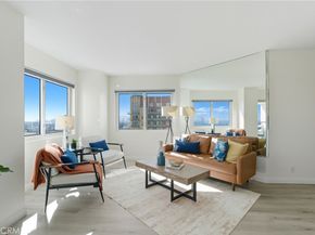 525 E Seaside 1804, Long Beach CA 90802