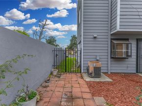 3913 Candlewood Street, Lakewood CA 90712