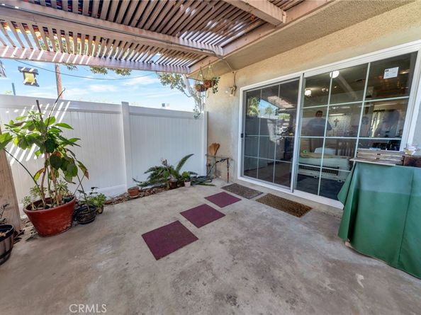632 E Lee Place, Azusa CA 91702