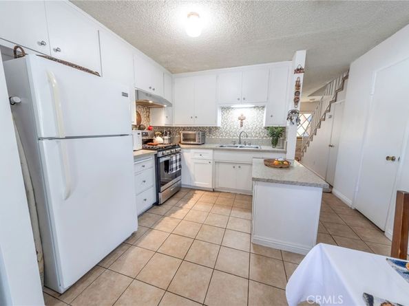 632 E Lee Place, Azusa CA 91702