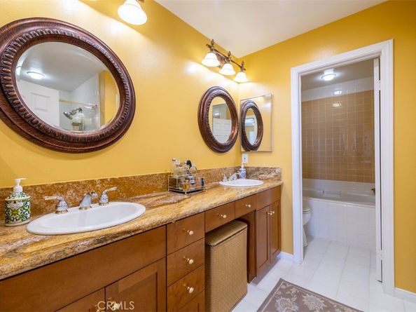 885 S Country Glen Way, Anaheim CA 92808