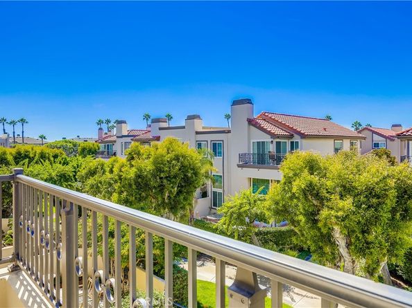 19406 Merion Circle, Huntington Beach CA 92648