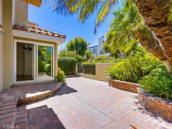 19406 Merion Circle, Huntington Beach CA 92648
