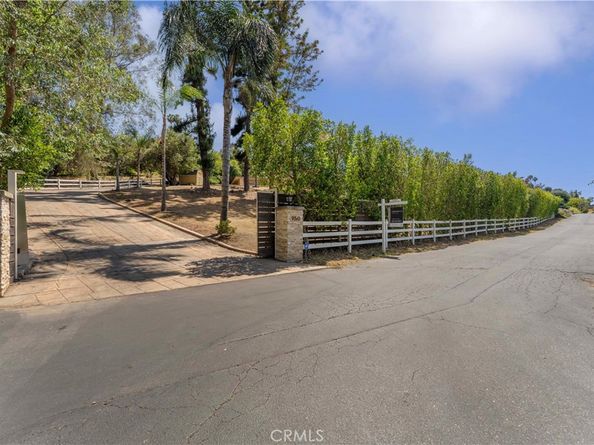 950 S Spring Meadow Drive, West Covina CA 91791