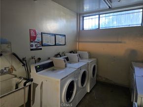 1126 N Central 105, Glendale CA 91202