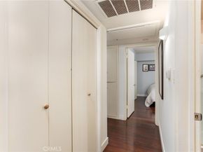 615 E Olive A, Burbank CA 91501