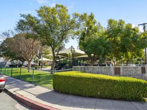 1901 Peyton N, Burbank CA 91504