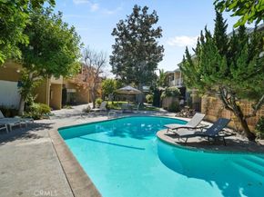 1901 Peyton N, Burbank CA 91504