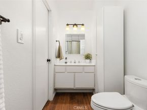 7715 Via Napoli, Los Angeles CA 91504