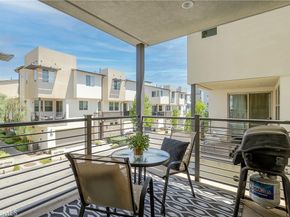 19536 Cardin Place, Northridge CA 91324