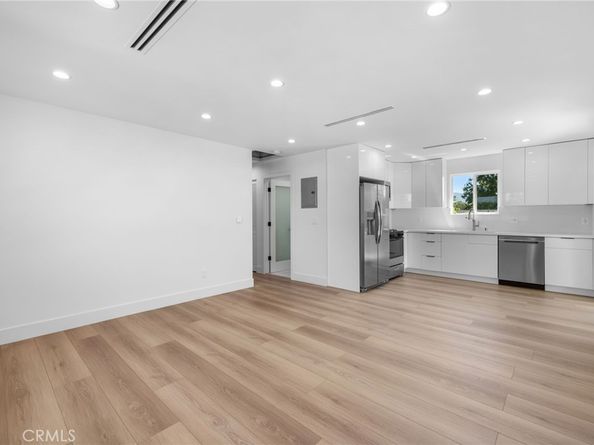 1504 N California Street, Burbank CA 91505