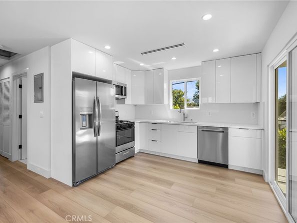 1504 N California Street, Burbank CA 91505